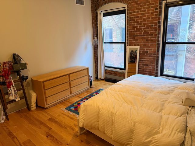 111 Beach St 3C, Boston, MA 02111