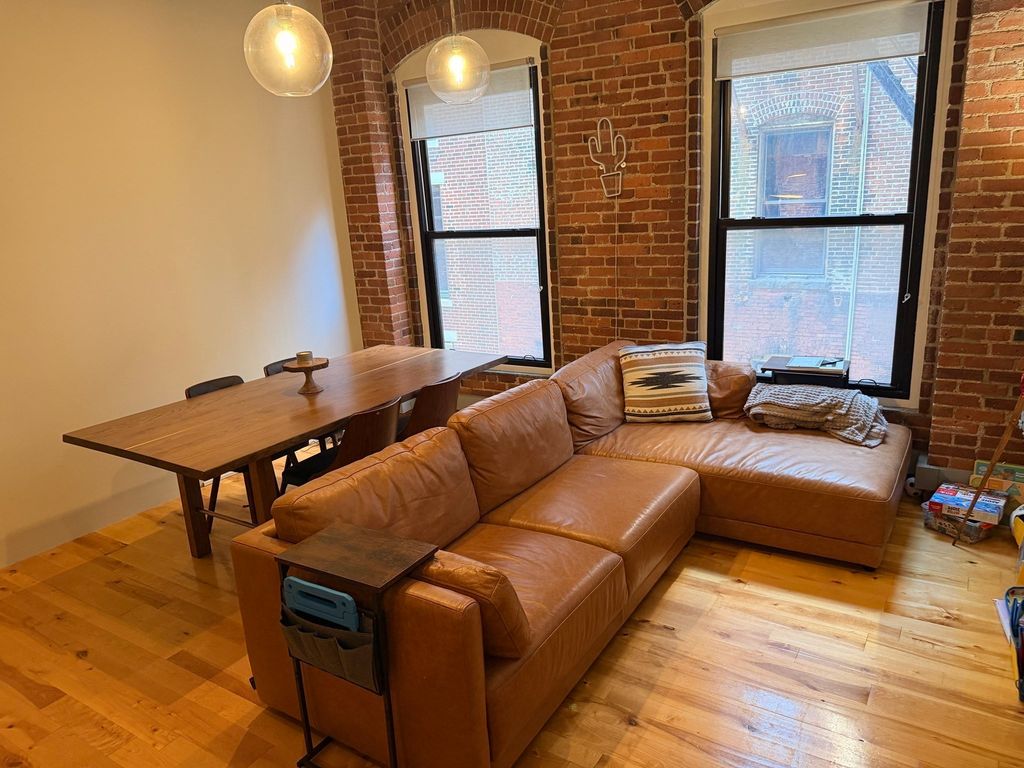 111 Beach St 3C, Boston, MA 02111