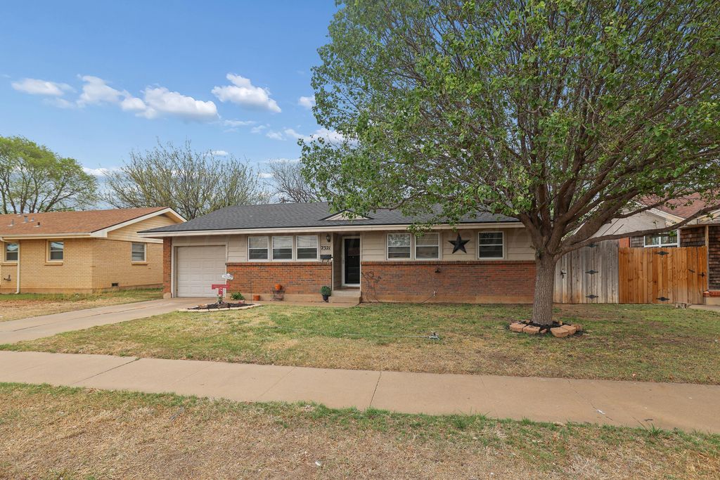 2321 BELL Street, Amarillo, TX 79106