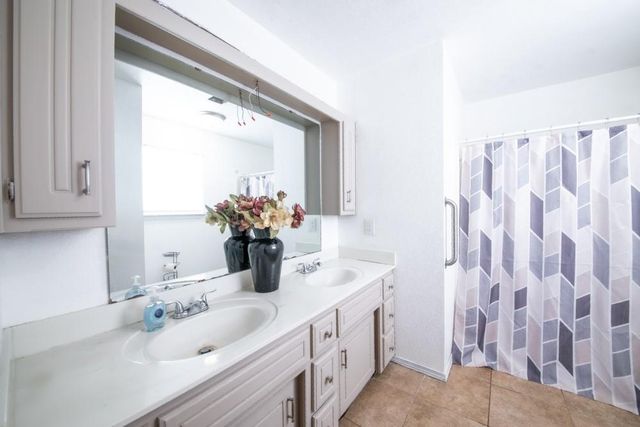 21282 SE 15th, Harrah, OK 73045