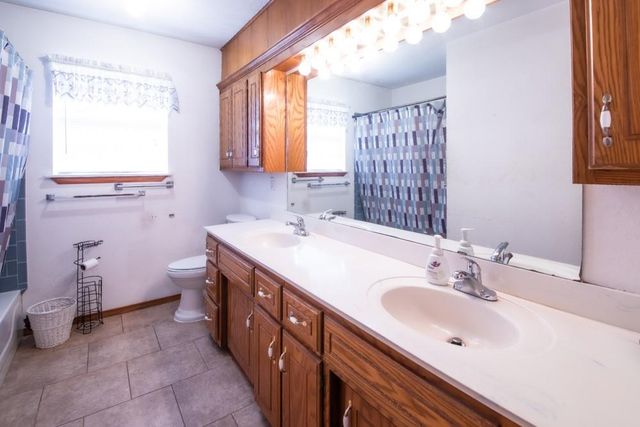 21282 SE 15th, Harrah, OK 73045