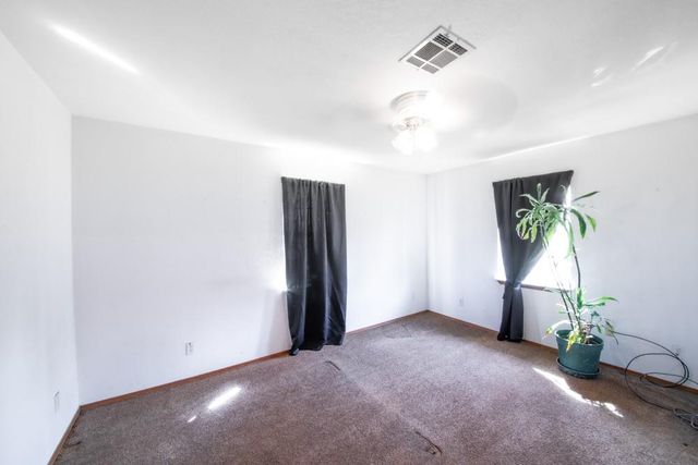 21282 SE 15th, Harrah, OK 73045