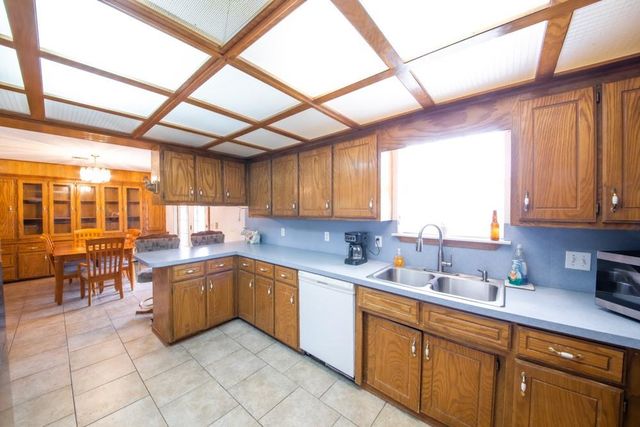 21282 SE 15th, Harrah, OK 73045