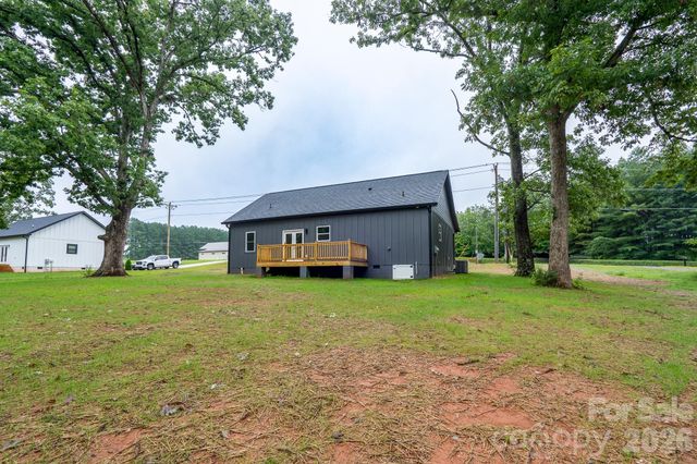 3916 E Maiden Road, Maiden, NC 28650