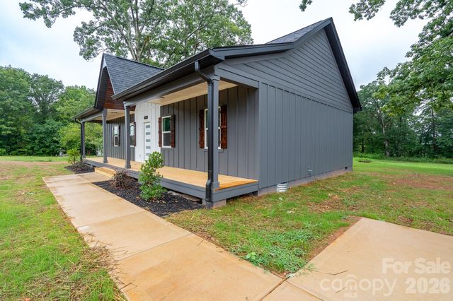 3916 E Maiden Road, Maiden, NC 28650