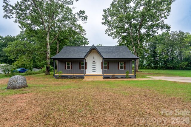 3916 E Maiden Road, Maiden, NC 28650
