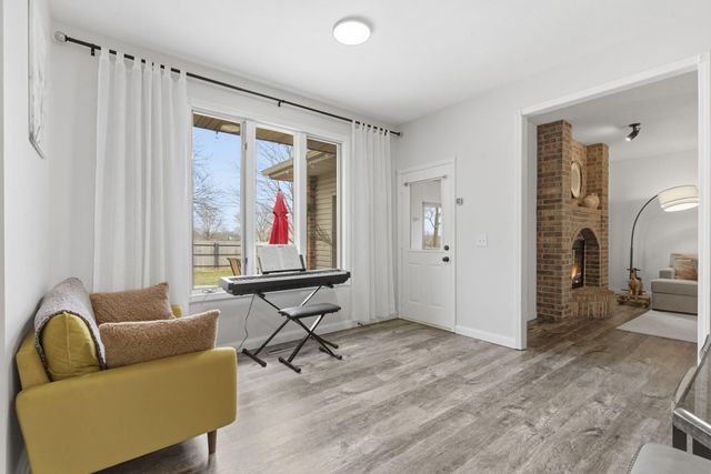 701 E Bennett Court, Nixa, MO 65714