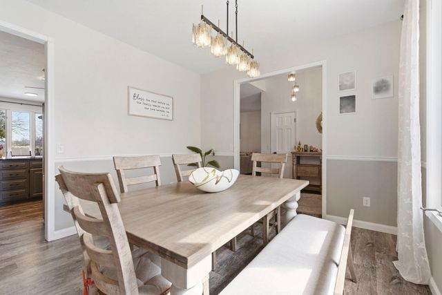 701 E Bennett Court, Nixa, MO 65714