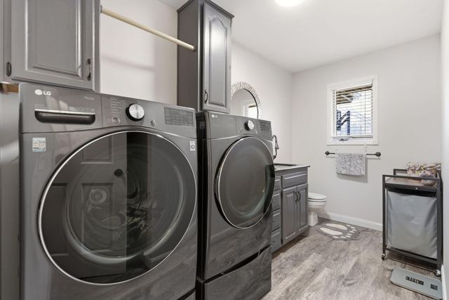 701 E Bennett Court, Nixa, MO 65714