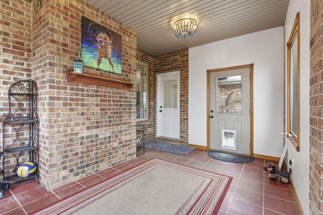 701 E Bennett Court, Nixa, MO 65714