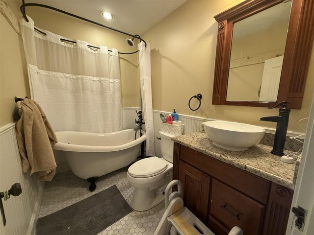 45800 W Ann Arbor Trail, Plymouth, MI 48170