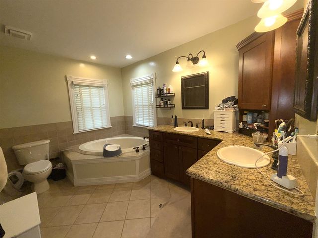 45800 W Ann Arbor Trail, Plymouth, MI 48170