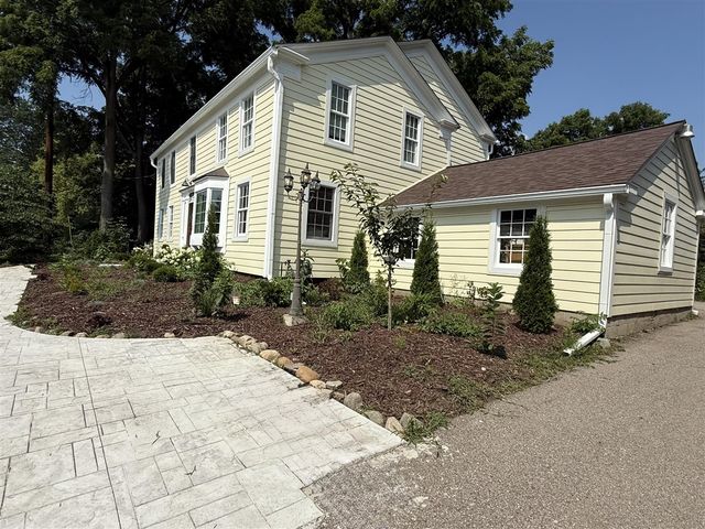 45800 W Ann Arbor Trail, Plymouth, MI 48170