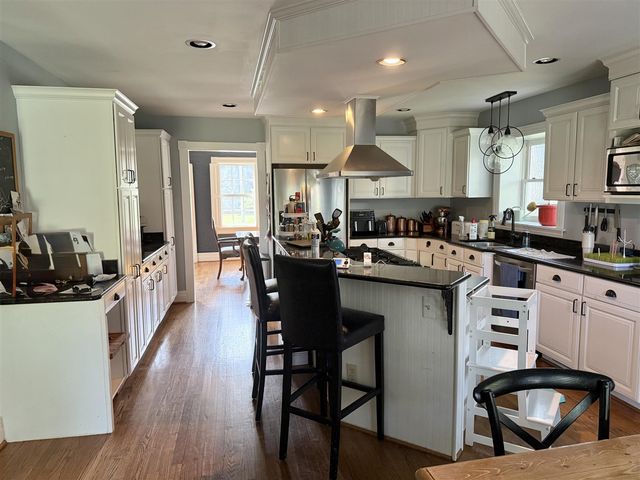 45800 W Ann Arbor Trail, Plymouth, MI 48170