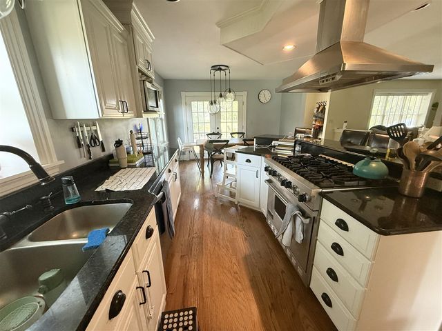 45800 W Ann Arbor Trail, Plymouth, MI 48170