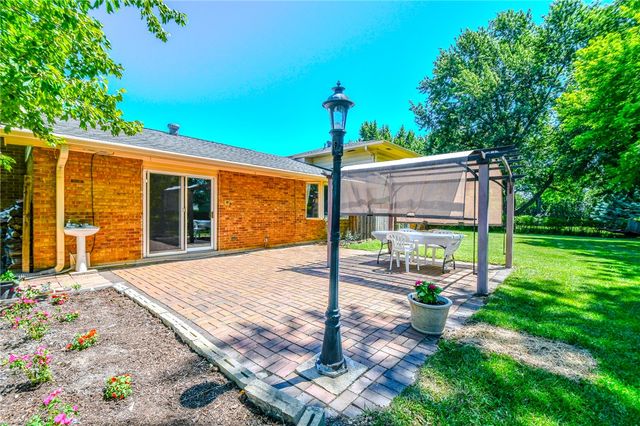 2104 Crab Tree Drive, Beavercreek, OH 45431