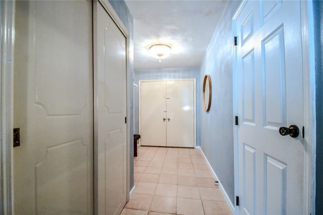 2104 Crab Tree Drive, Beavercreek, OH 45431