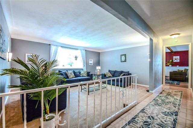2104 Crab Tree Drive, Beavercreek, OH 45431