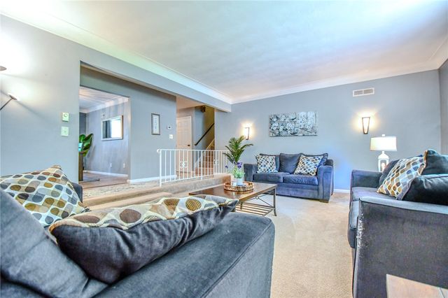 2104 Crab Tree Drive, Beavercreek, OH 45431