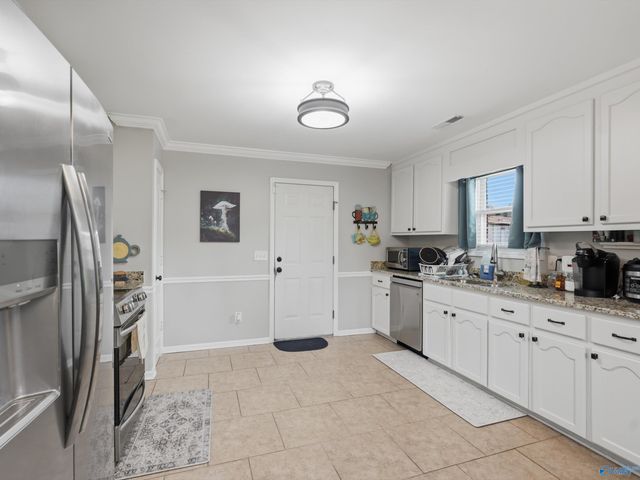 140 Poplar Green Lane, Harvest, AL 35749