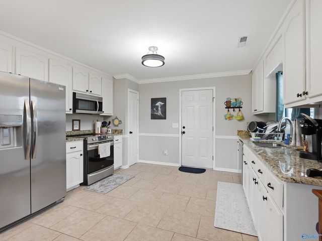 140 Poplar Green Lane, Harvest, AL 35749