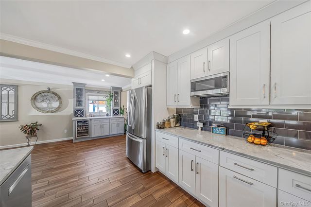 1053 Ocean Avenue, Bay Shore, NY 11706