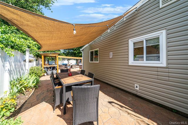 1053 Ocean Avenue, Bay Shore, NY 11706