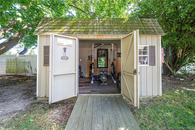 1053 Ocean Avenue, Bay Shore, NY 11706