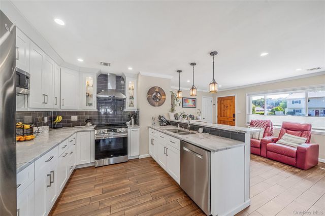 1053 Ocean Avenue, Bay Shore, NY 11706
