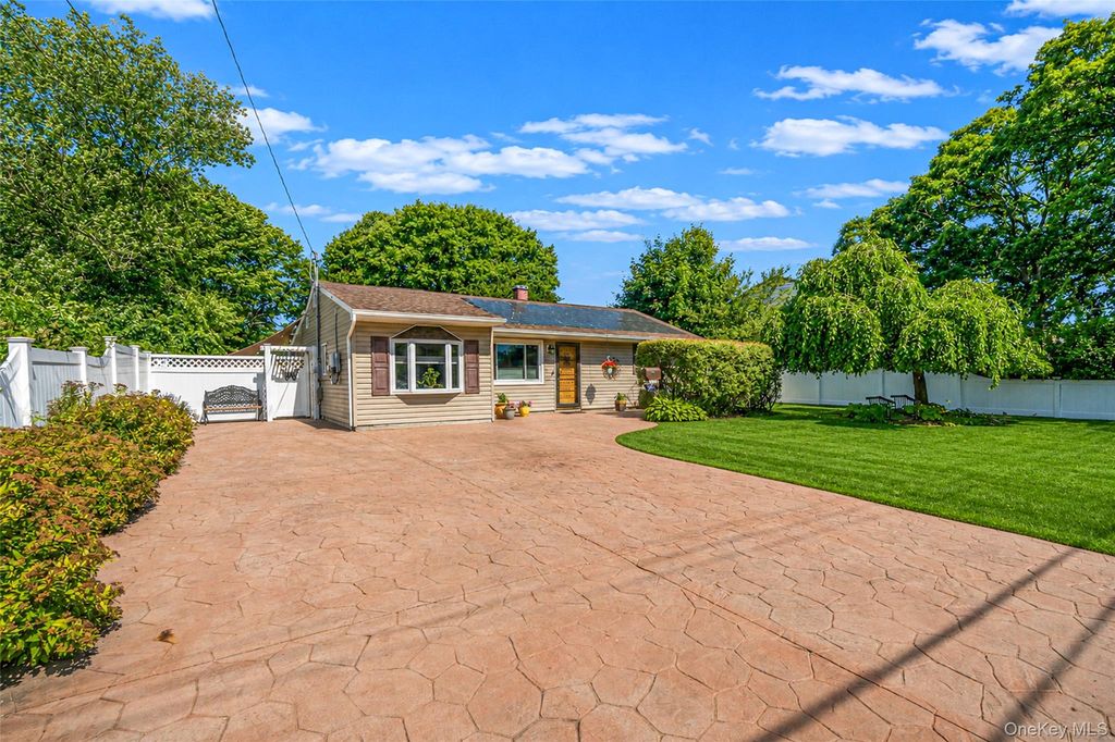 1053 Ocean Avenue, Bay Shore, NY 11706
