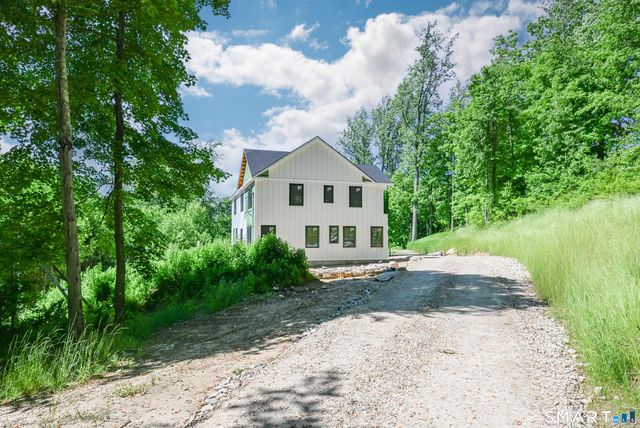 10 Juniper Drive, New Milford, CT 06776
