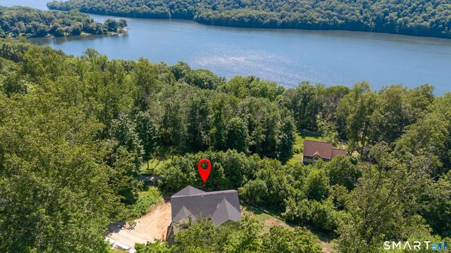 10 Juniper Drive, New Milford, CT 06776