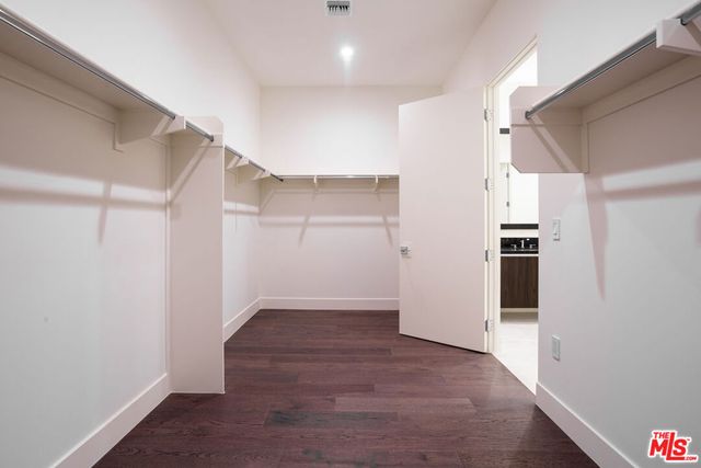 425 N Palm Drive 502, Beverly Hills, CA 90210