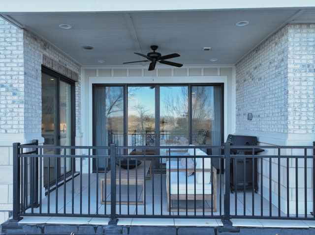 1024 Club View Dr Unit E103, Gallatin, TN 37066