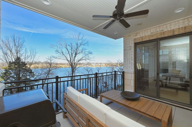 1024 Club View Dr Unit E103, Gallatin, TN 37066