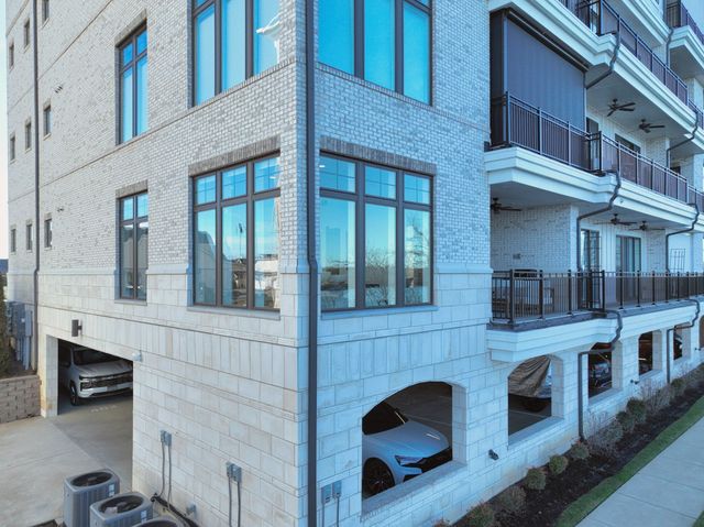 1024 Club View Dr Unit E103, Gallatin, TN 37066