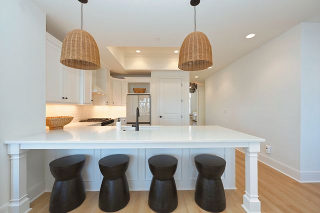 1024 Club View Dr Unit E103, Gallatin, TN 37066