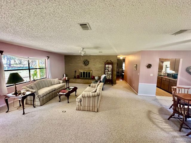 444 Pitts Bayshore Drive, Freeport, FL 32439