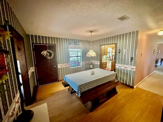 444 Pitts Bayshore Drive, Freeport, FL 32439