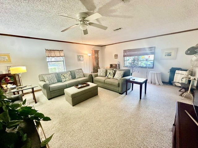 444 Pitts Bayshore Drive, Freeport, FL 32439