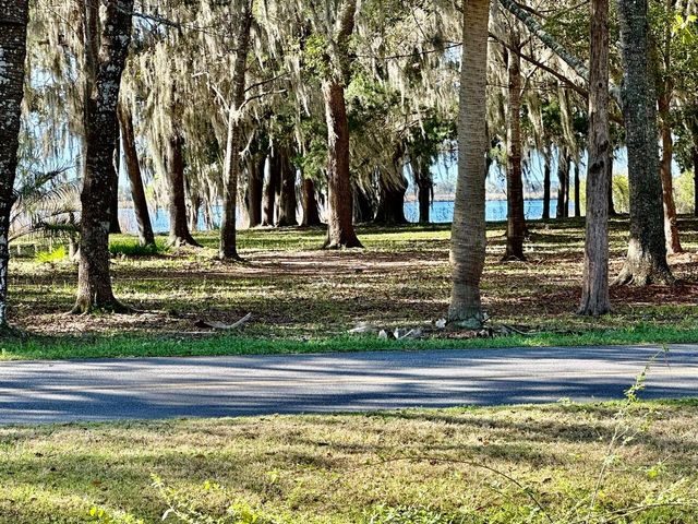 444 Pitts Bayshore Drive, Freeport, FL 32439