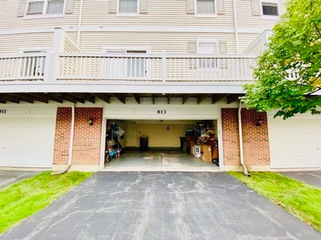 613 N HIDDEN PRAIRIE Court 613, Palatine, IL 60067