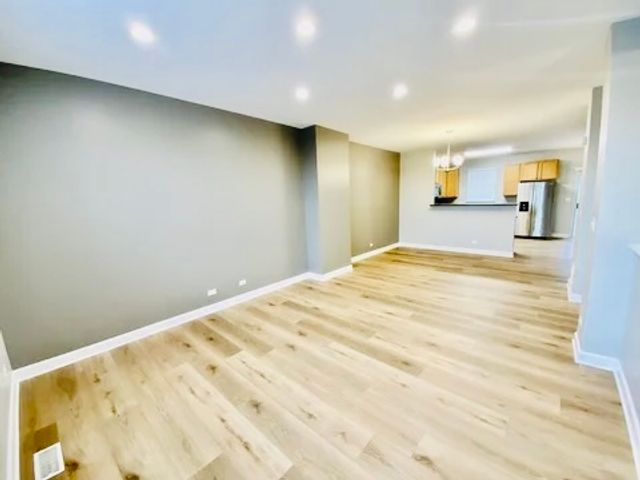 613 N HIDDEN PRAIRIE Court 613, Palatine, IL 60067