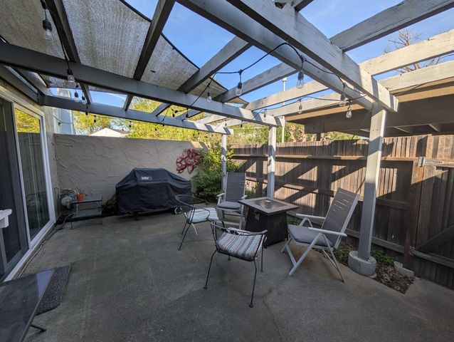 2334 Via Camino Ave, Carmichael, CA 95608