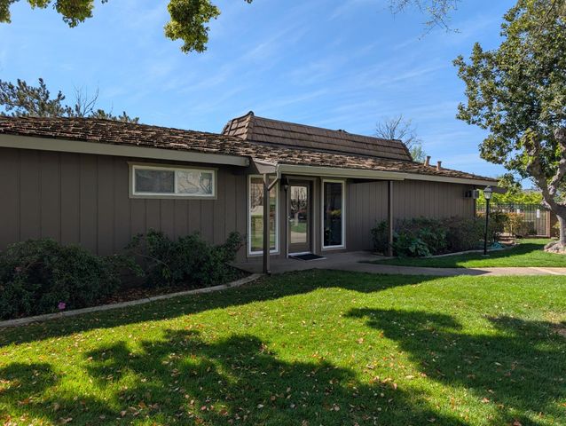2334 Via Camino Ave, Carmichael, CA 95608