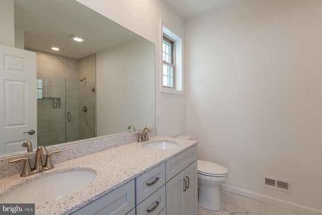 605 GREENBRIAR PATH, Cochranville, PA 19330