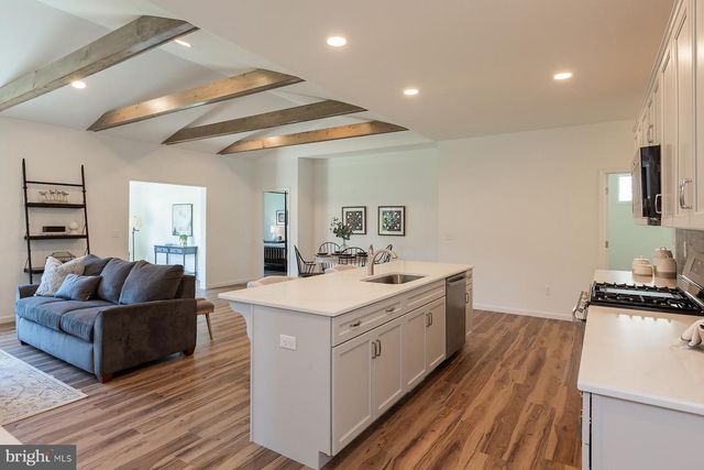 605 GREENBRIAR PATH, Cochranville, PA 19330