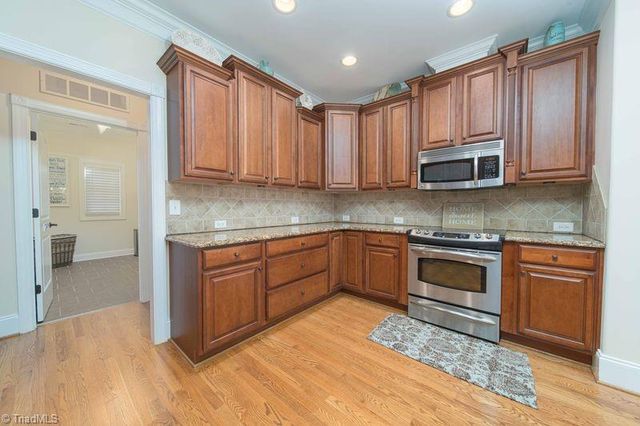 5622 Vance Ridge Court, Belews Creek, NC 27009