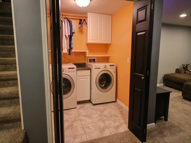 2306 Montclair Dr, Salina, KS 67401