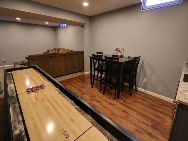 2306 Montclair Dr, Salina, KS 67401